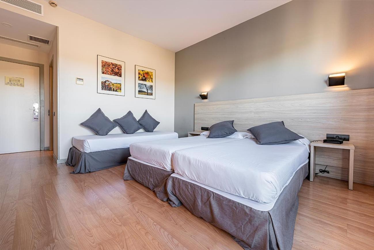 Hotel Air Penedes ヴィラフランカ・デル・ペネデス エクステリア 写真